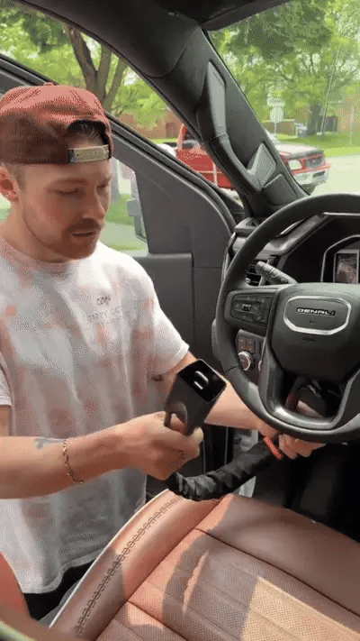 Steering lock installs in seconds